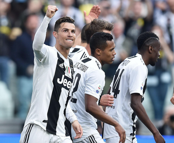Juventus, 5 hafta kala şampiyonluğunu ilan etti Ronaldo tarihe geçti - Sayfa 3