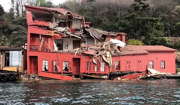 Tarihi yalıya çarpan geminin sahibinin ödeyeceği miktar belli oldu - Sayfa 1