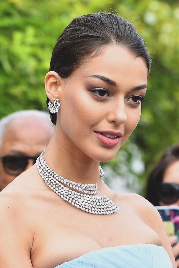 Cannes Film Festivali'nde Dilan Çiçek Deniz üzerinde bir servet taşıdı - Sayfa 2