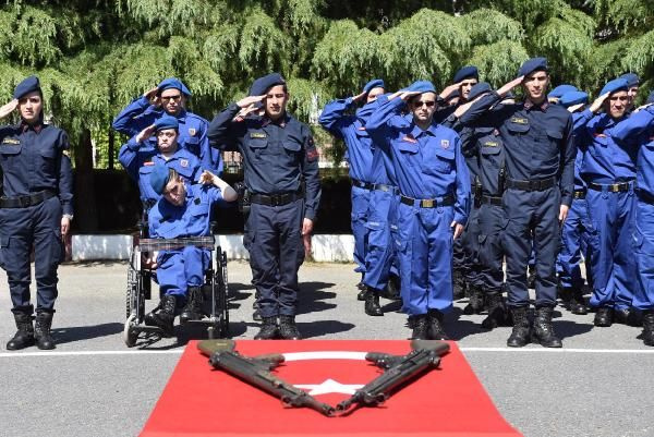 Engelli gençler, jandarma oldu - Sayfa 1