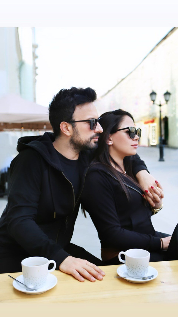 Tarkan eşi Pınar'la Moskova'da aşka geldi! Görüntülerine bakın - Sayfa 3