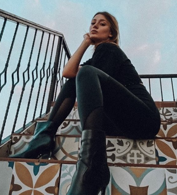 Gizem Karaca cezaevine girmekten kurtuldu! Mutluluk pozu verdi - Sayfa 4