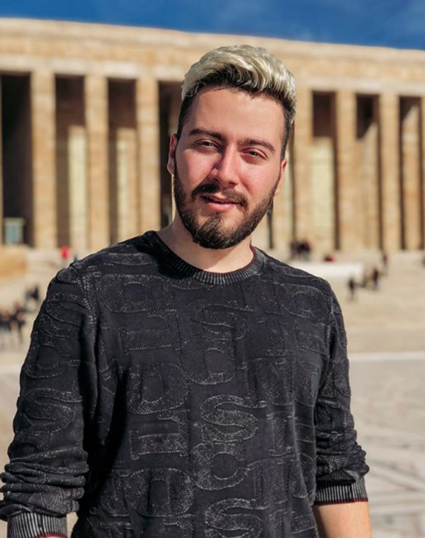 Takipçileri inanamadı! Enes Batur Tulu Bacı ile evleniyor! - Sayfa 4