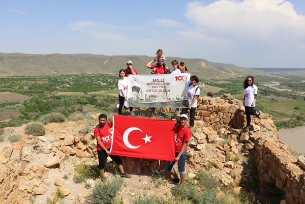 Yurdun dört bir yanından 19 Mayıs kutlamaları! - Sayfa 1