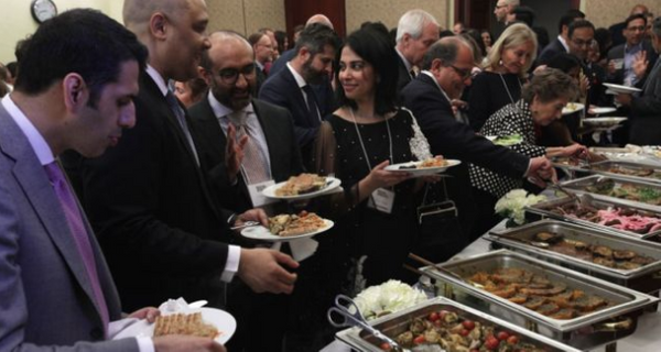 ABD bir ilk gerçekleşti! Amerikalı Müslümanlar kongrede iftarını açtı - Sayfa 2