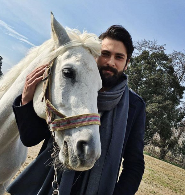 Yasak Elma'dan apar topar ayrılan Onur Tuna'nın yeni işi belli oldu - Sayfa 4
