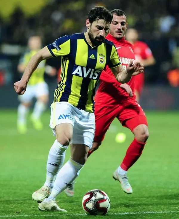 Galatasaray 4 ismin transferini bitirdi işte el sıkışılan futbolcular - Sayfa 2