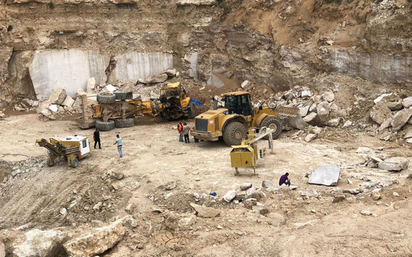 Denizli'de iş makinesiyle 30 metreden düşen operatör öldü - Sayfa 1