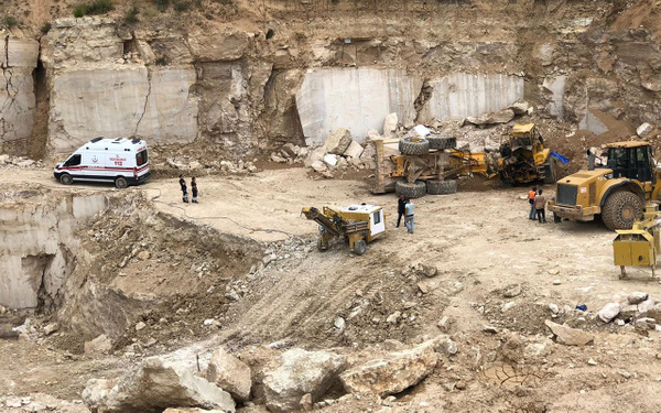 Denizli'de iş makinesiyle 30 metreden düşen operatör öldü - Sayfa 2