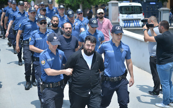 Mersin merkezli DEAŞ operasyonunda 18 şüpheli adliyede - Sayfa 1