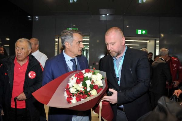Emre Belözoğlu'ndan kendisine fırça uzatıp özür dileyen kişi için ilk yorum - Sayfa 2