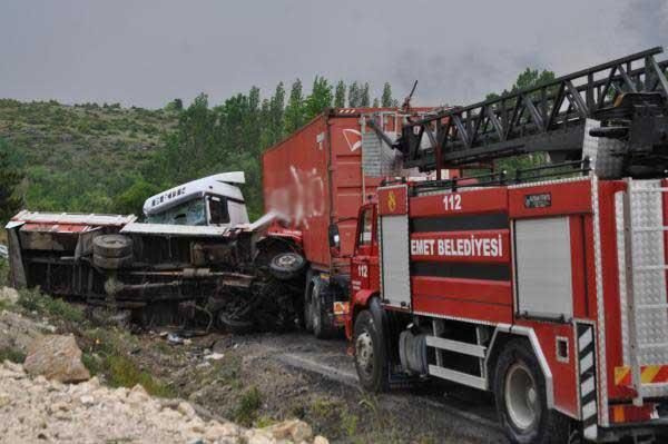 TIR ile çarpışan kamyonetin sürücüsü öldü - Sayfa 2