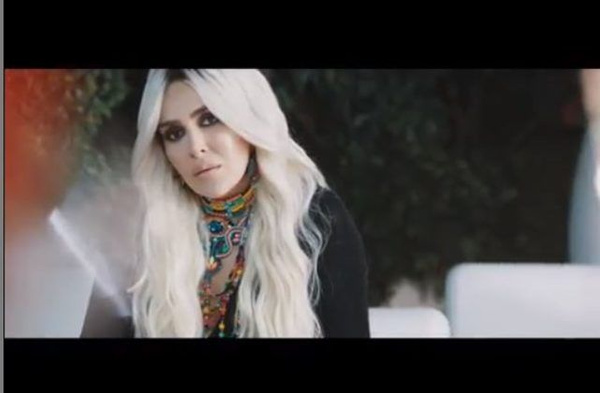 Yaza bomba gibi girdi! Selin Ciğerci'nin klibi sosyal medyayı salladı - Sayfa 1