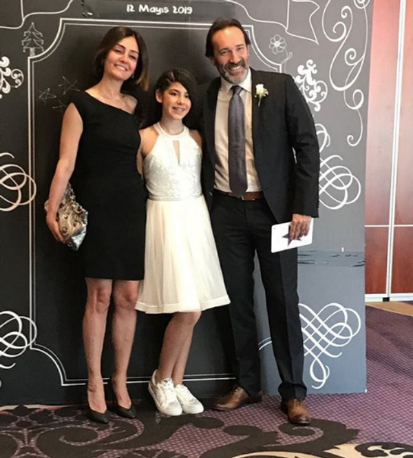 Yosi Mizrahi kimdir sessiz sedasız nikah kıydı evlendiği kişiye bakın - Sayfa 1