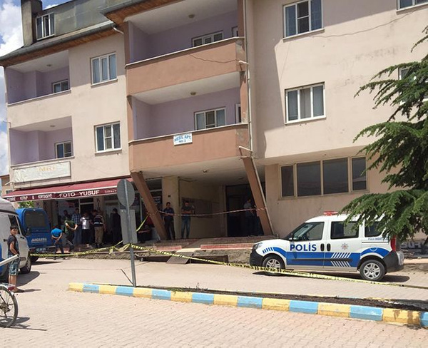 Kahramanmaraş'ta uzman çavuş ve eşi ölü bulundu - Sayfa 1