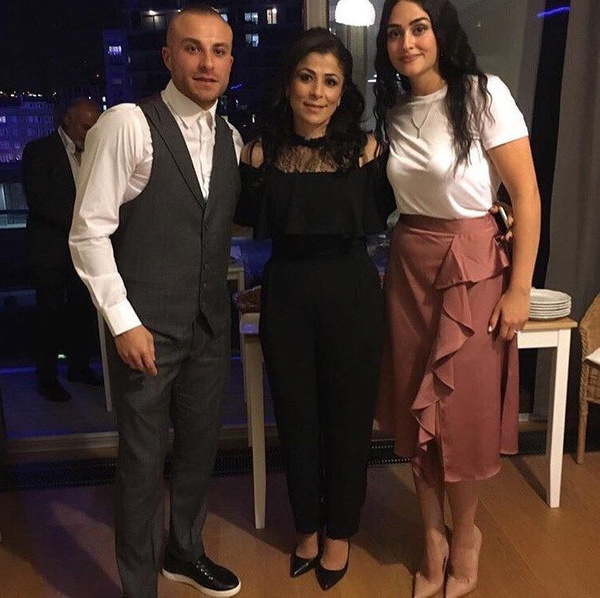 Gökhan Töre ile Diriliş'in yıldızı Esra Bilgiç'in evliliğinde kara bulutlar - Sayfa 1