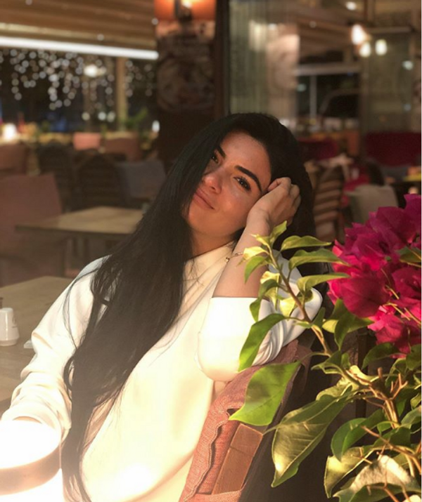 Başını açan gelin adayı Hanife Gürdal 'sütyenle gezeceğim' deyince ortalık karıştı - Sayfa 4