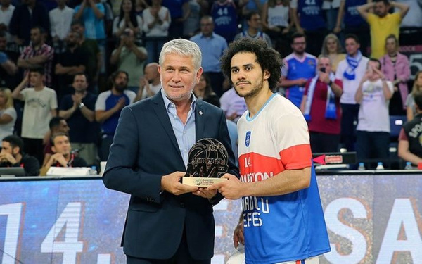 Anadolu Efes Fenerbahçe Beko maçında Ergin Ataman'ın olay görüntüsü - Sayfa 2
