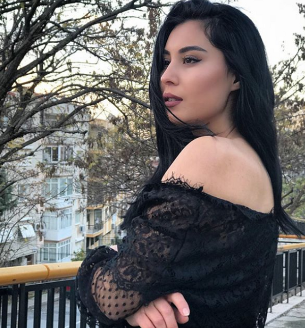 Ceyda Kırıcı yüzüğü taktı! Esra Erol'da damat arayan kızın evlendiği kişi bakın kim çıktı - Sayfa 4