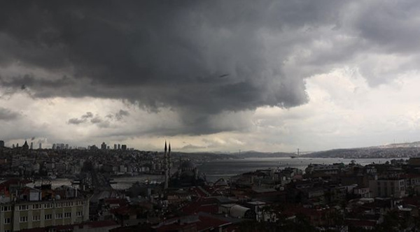 İBB'den İstanbullulara kritik uyarı! Sağanak yağmur gök gürültüsüyle beraber geliyor! - Sayfa 3