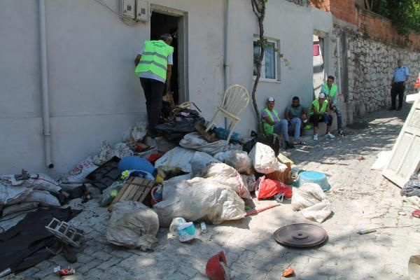 Mahalle sakinleri şikayet etti! Temizlik işleri ekipleri manzara karşısında hayrete düştü - Sayfa 3