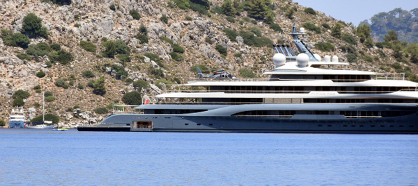 Amazon'un kurucusu Bezos'un tatil yaptığı yat Marmaris'te demirledi - Sayfa 1