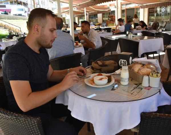 Sivaslılara nostalji yaşatıyor! Kadınlar kendi el emeği ile yapıyor - Sayfa 4