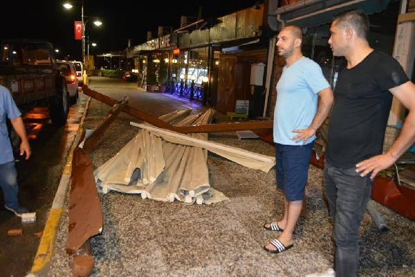 Kuzey Ege sahillerini fırtına vurdu hayat felç oldu - Sayfa 4