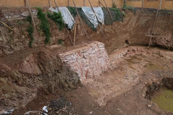Kadıköy'de inşaat kazısı sırasında bulundu inşaatta çalışmalar durduruldu - Sayfa 3