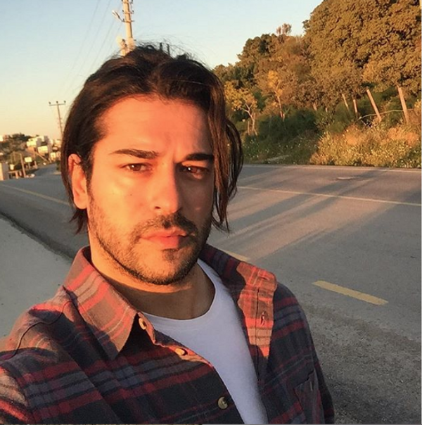 Burak Özçivit Diriliş Osman'a sıkı hazırlanıyor! Haftanın beş günü sekiz saat zorlu eğitim - Sayfa 3