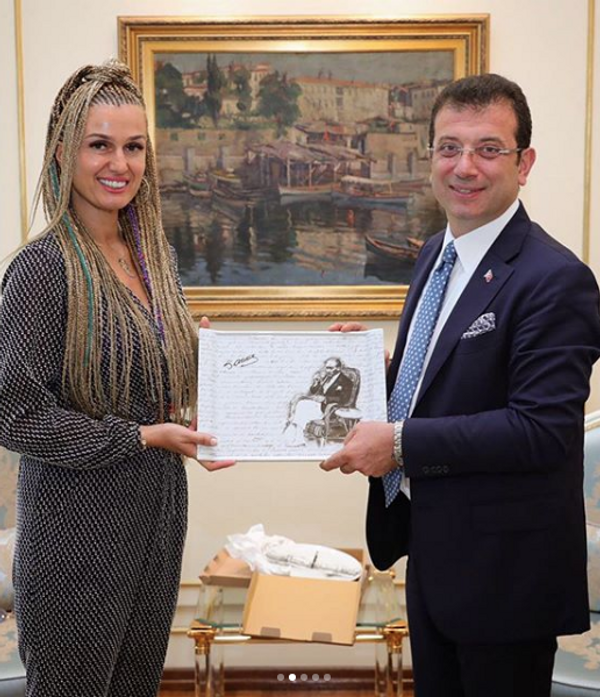 Tuğba Özay Ekrem İmamoğlu'nu makamında ziyaret etti yere göğe sığdıramadı - Sayfa 3