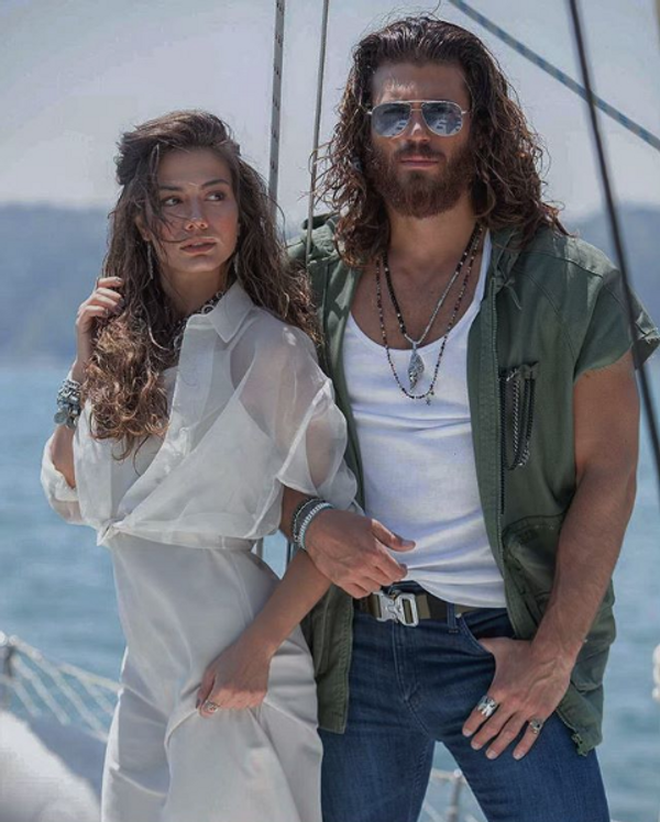 Erkenci Kuş'un yıldızı Can Yaman'ın hayranlarına olay sözler! Tek tek azarladı! - Sayfa 1
