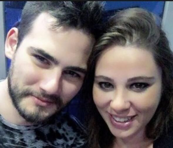 Ferdi Tayfur'un kızı Tuğçe Tayfur mahkemeye başvurdu! İkinci eşi Taner Şafak ile boşanıyor - Sayfa 3