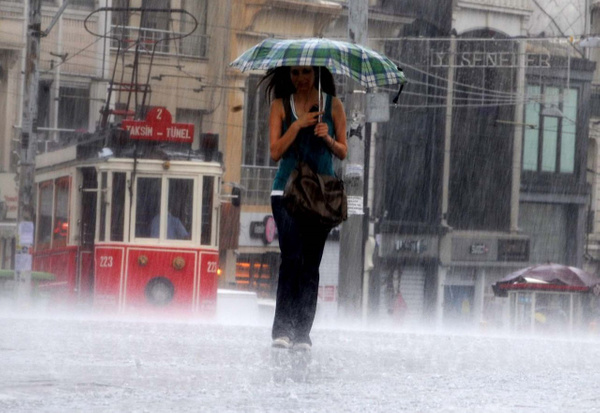 Meteoroloji bölge bölge uyardı gök gürültülü sağanak yağış geldi - Sayfa 2