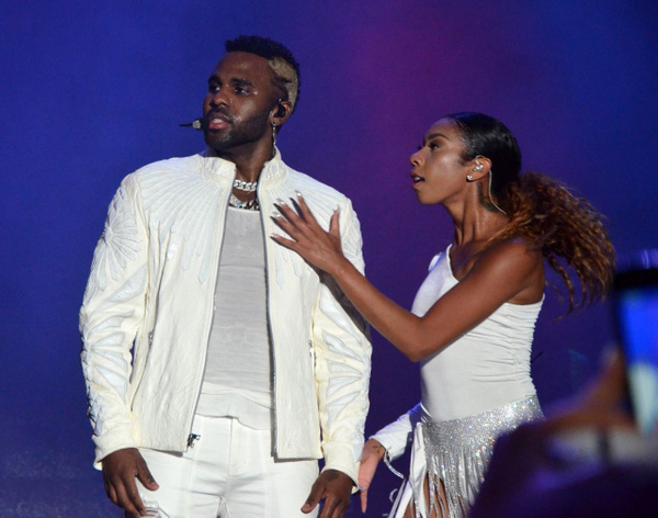 Dünyaca ünlü şarkıcı Jason Derulo, Antalya'da konser verdi - Sayfa 1