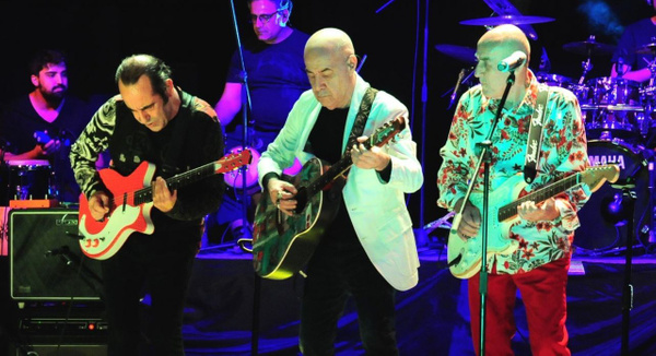 Tüm darbeleri gördüm diyen MFÖ grubunun gitaristinden ses getirecek 15 Temmuz açıklamaları - Sayfa 2