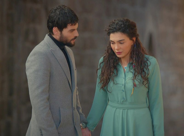 Sette Hercai'nin yıldızı Ebru Şahin krizi! Bir anda ortalık karıştı - Sayfa 4