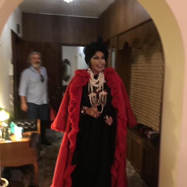 Bülent Ersoy'dan çıplak itiraf! İspanya'da çıplaklar kampındaymış - Sayfa 1