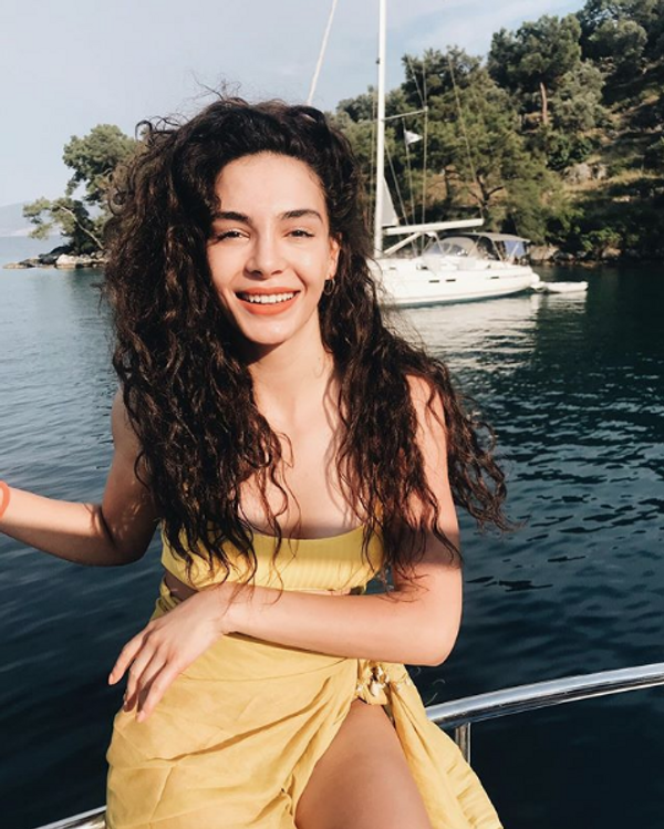 Sette Hercai'nin yıldızı Ebru Şahin krizi! Bir anda ortalık karıştı - Sayfa 7
