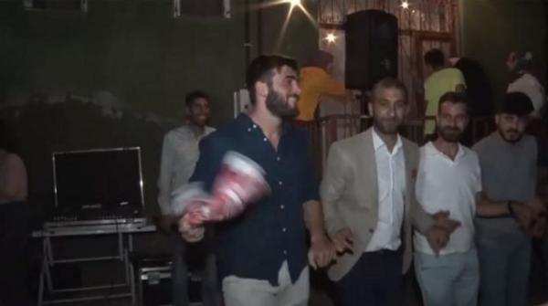 Survivor Yusuf Karakaya'nın şampiyon olduktan sonra ilk işi bu oldu! Memleketinde izdiham - Sayfa 3