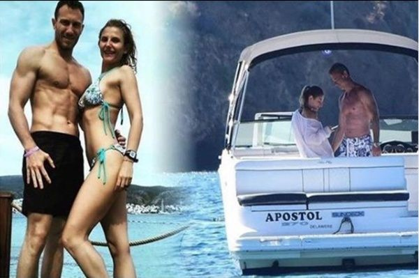 Yeğeni ile uygunsuz yakalanan Murat Başoğlu'nun fotoğrafları sızdı! Futbolcunun eski eşiyle... - Sayfa 1