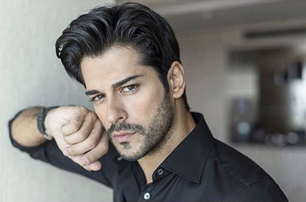 Burak Özçivit Engin Altan Düzyatan'la karşı karşıya geldi! Ekranda jön savaşları başlıyor! - Sayfa 3