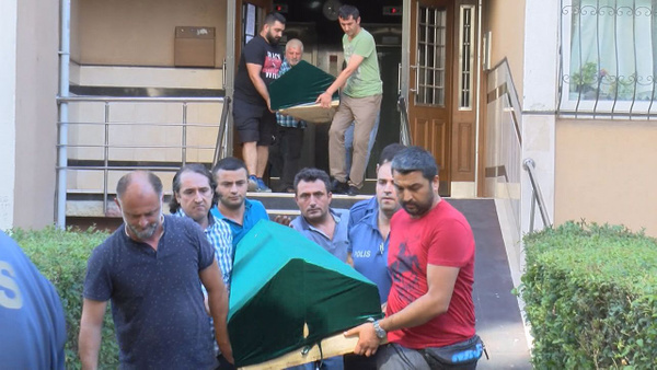 Eşinin öldürdüğü Özlem ve babası son yolculuklarına uğurlandı! - Sayfa 4