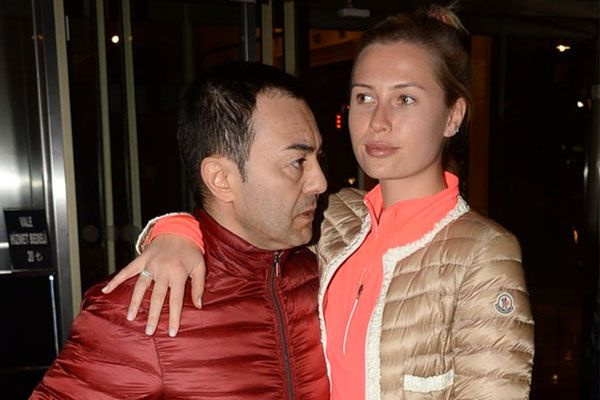 Serdar Ortaç'ın büyük derdi! Kısa boyu nedeniyle eşi Chloe'nin omzuna el atamıyor - Sayfa 1