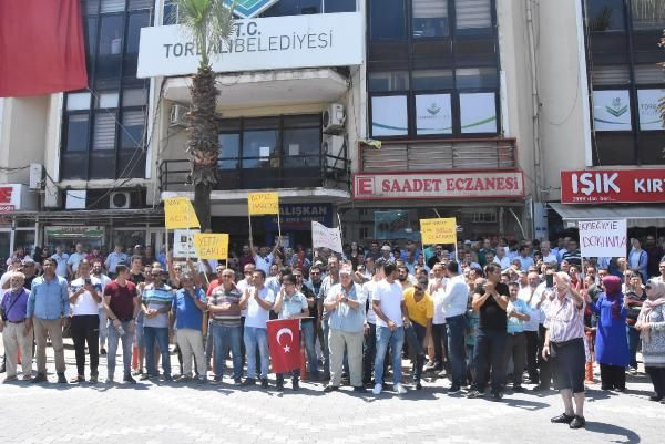 Torbalı'da işten çıkarılan işçiler eylem yaptı: Oğluna var da bize yok mu - Sayfa 1