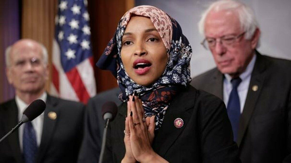 Göçmen kökenli vekil Ilhan Omar Donald Trump'ı sosyal medyadan trolledi - Sayfa 2
