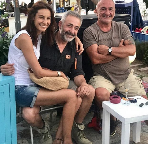 Mehmet Aslantuğ'un oğlu öyle bir hareket yaptı ki ünlü isme tepkiler gecikmedi - Sayfa 9