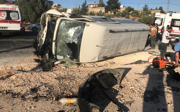 Gaziantep'te trafik kazası 3 ölü 12 yaralı - Sayfa 1