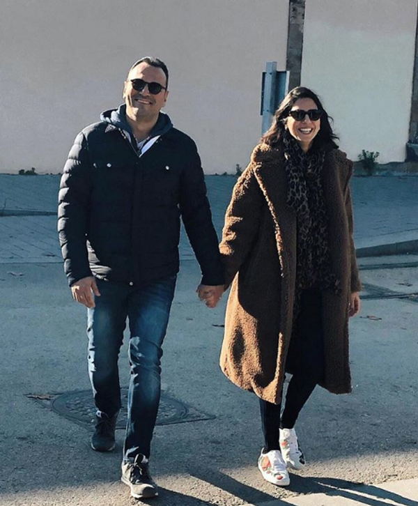 Güldür Güldür sunucusu Ali Sunal baba oldu eşi Nazlı Kurbanzade bakın kim çıktı - Sayfa 9
