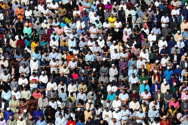 ABD'de binlerce Müslüman stadyumda bayram namazı kıldı - Sayfa 4